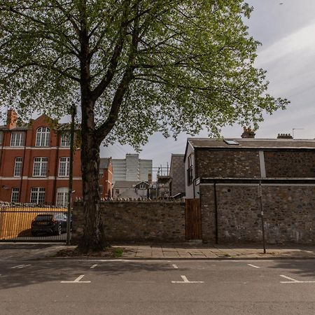 Cohost Partners | Close To City Centre | One Br! Cardiff Exteriör bild