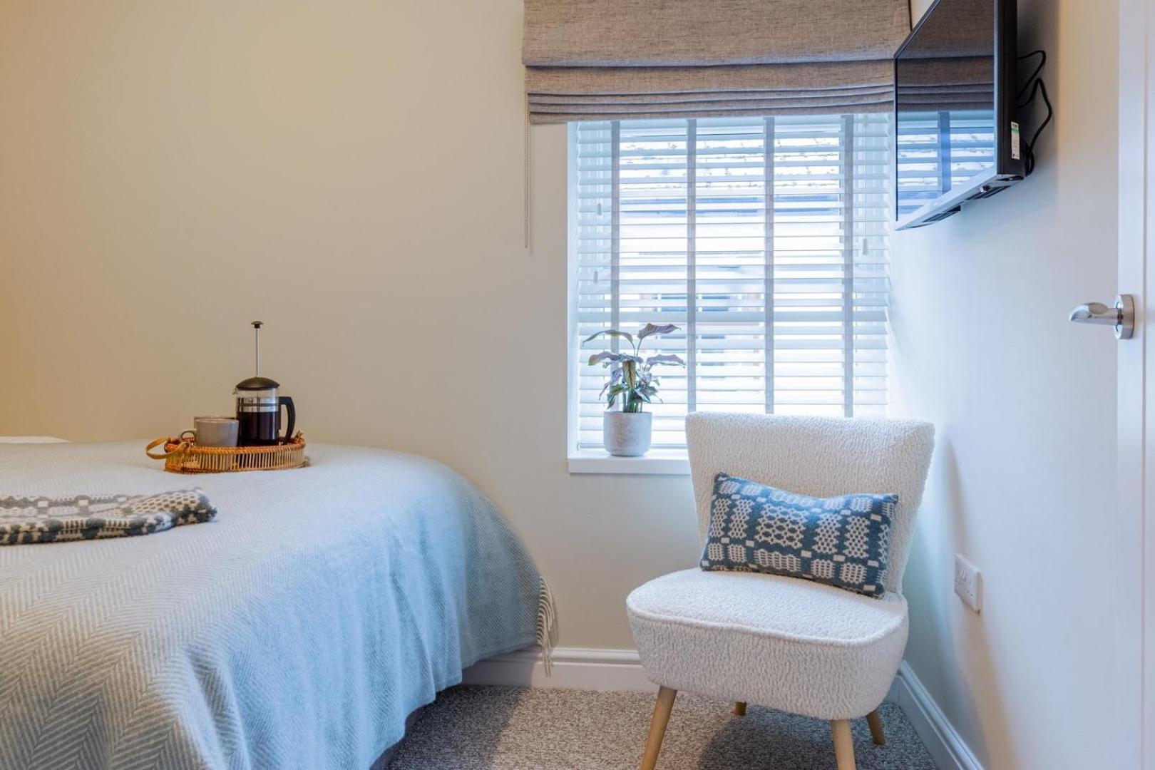 Cohost Partners | Close To City Centre | One Br! Cardiff Exteriör bild